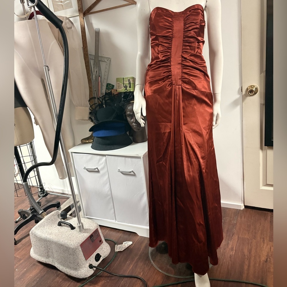 Jessica McClintock 90s Strapless Ruched Satin Evening Gown in Deep Rust